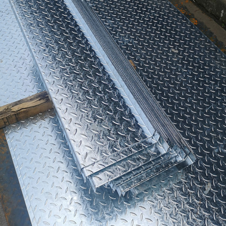 High Quality Hot Rolled Galvanized Checkered steel plate